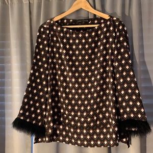 Diamond Print silky Zara blouse w feather trim